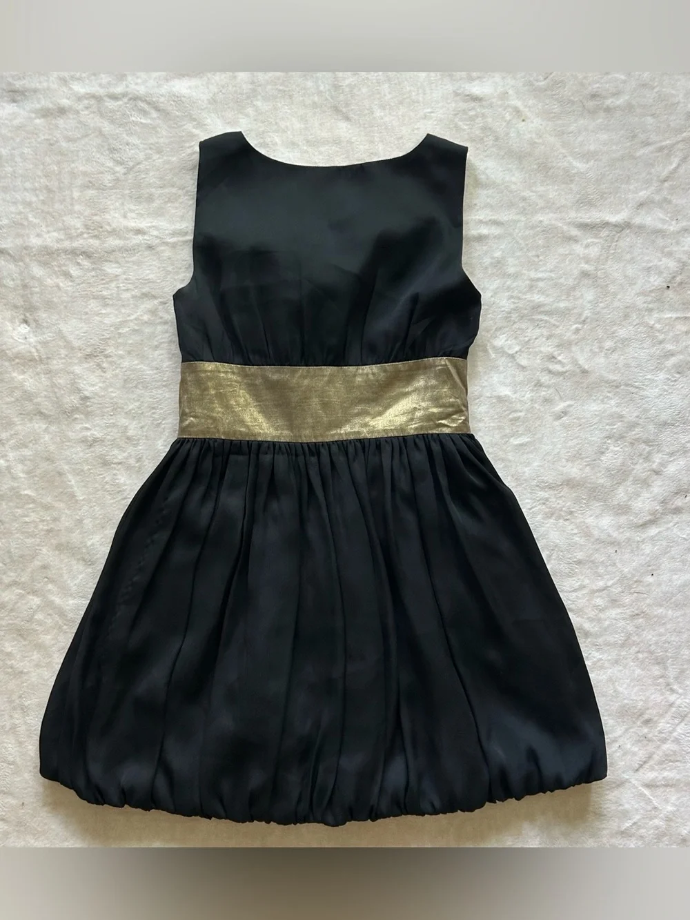 BB Dakota Bubble Hem Dress Size 2 Black Gold Satin Cocktail Mini